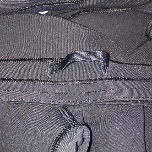 Lululemon - Picture 4 of 5